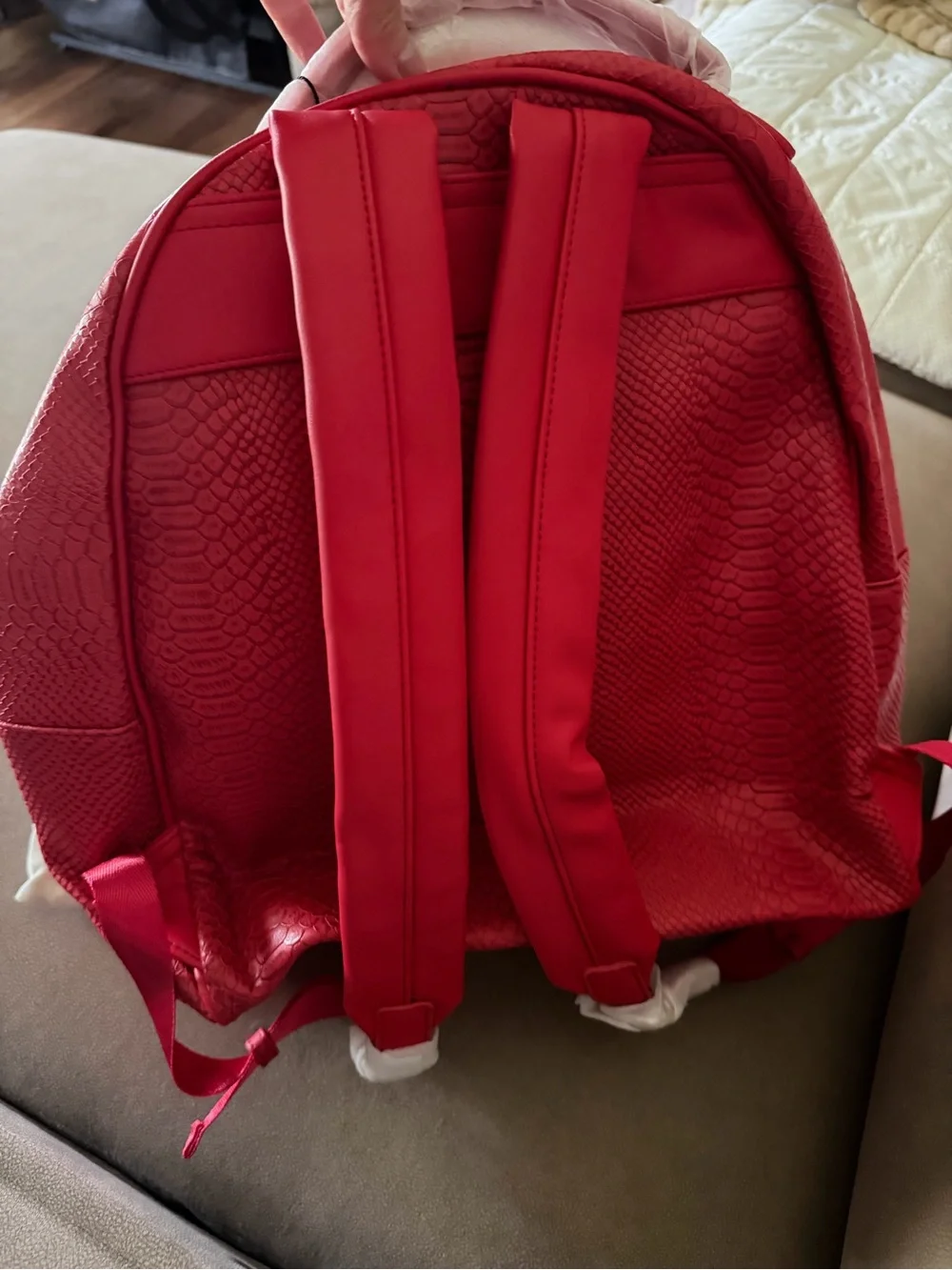 Tote&Carry sleek red
